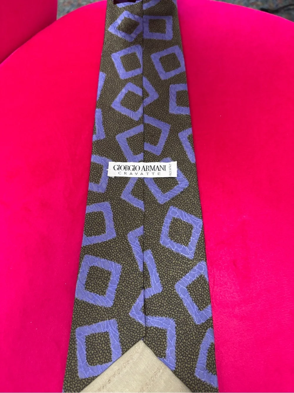 Vintage Giorgio Armani Men's purple Geometric Pattern Tie 100% silk perfect cond